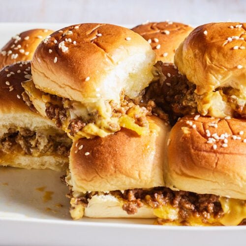 Cheeseburger Sliders from www.whatsgabycooking.com (@whatsgabycookin)