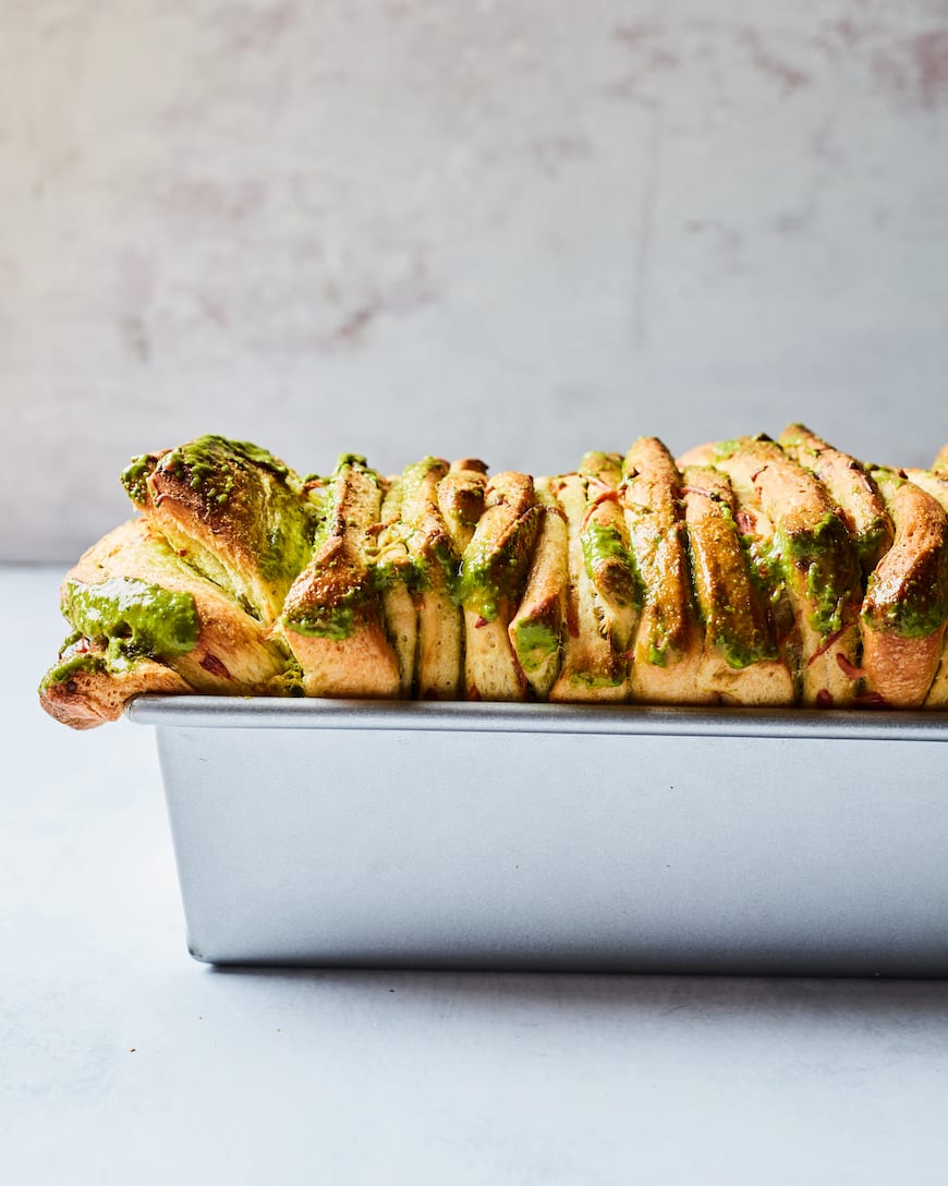 Cheesy Pesto Pull Apart Bread