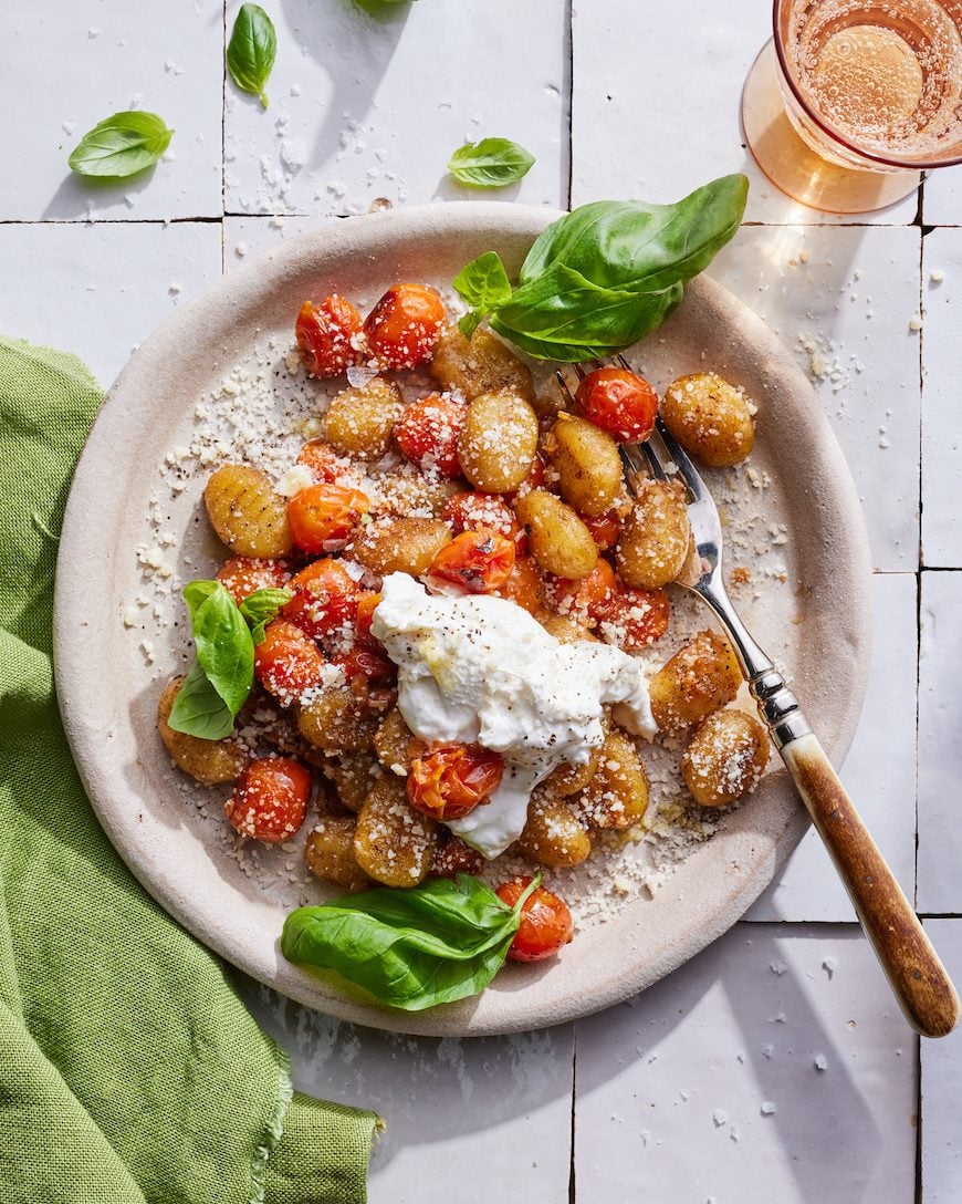 Quick and Easy Tomato Basil Gnocchi